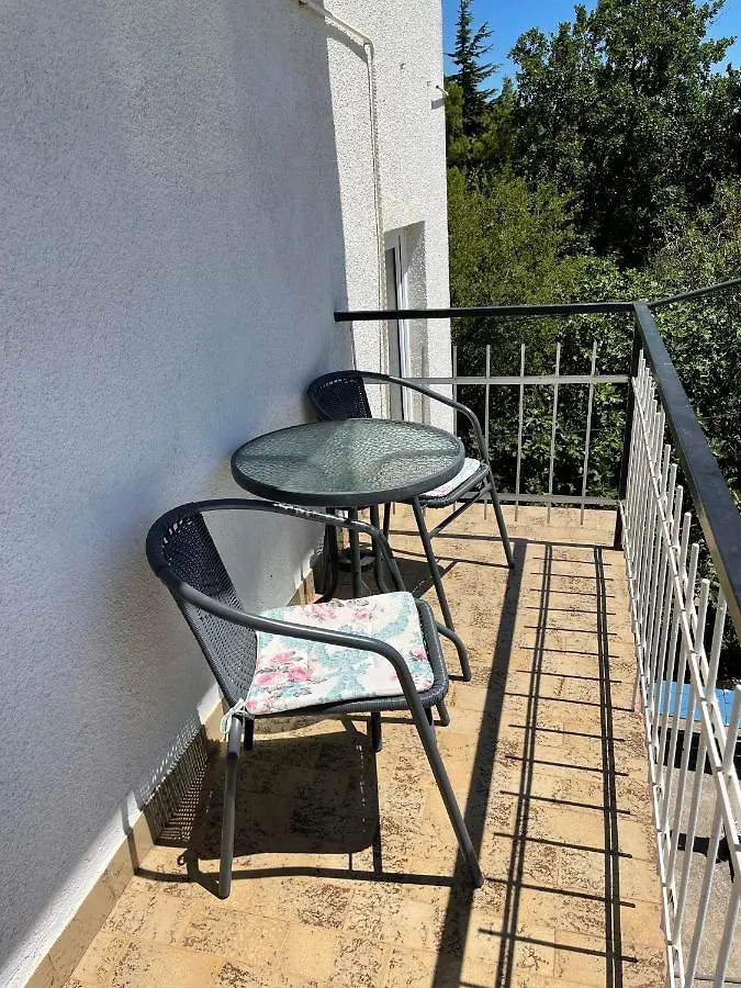 Diana Rooms And Apartments Starigrad Paklenica