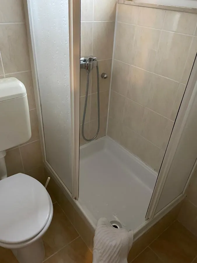 Diana Rooms And Apartments Starigrad Paklenica