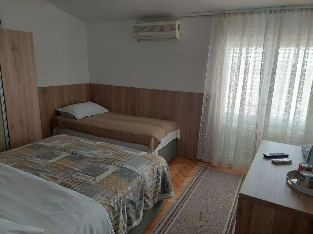 Diana Rooms And Apartments Starigrad Paklenica