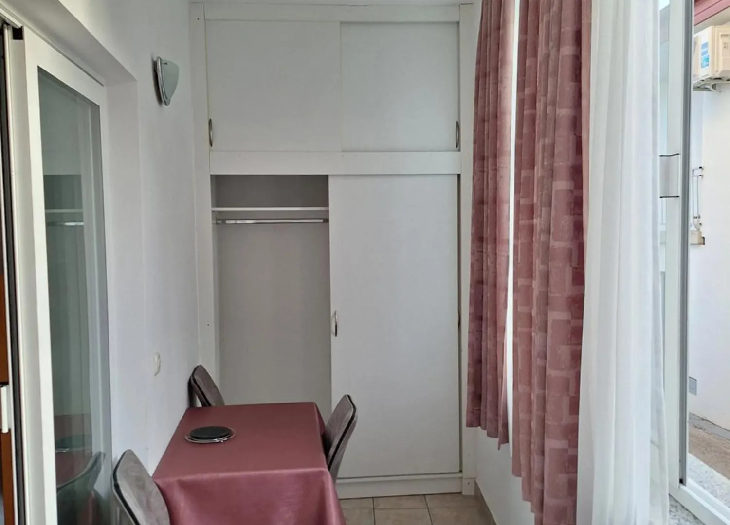 Diana Rooms And Apartments Starigrad Paklenica